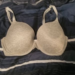 💚 Pink Victoria's secret bra